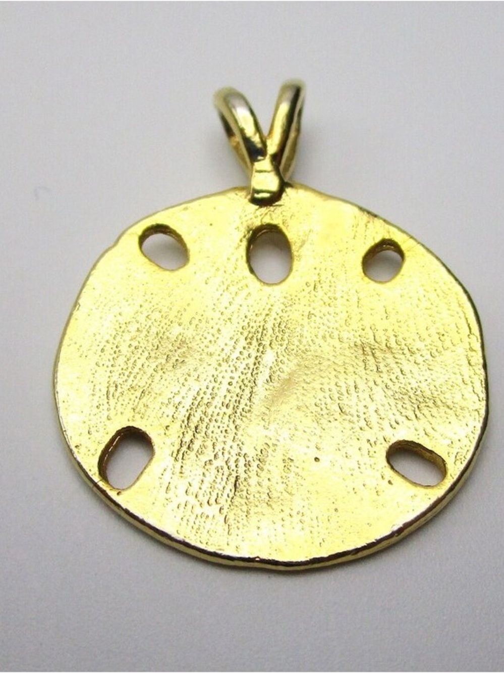 Gold Tone Vintage Style Sand Dollar Pendant Necklace and Stud Earrings Set - Picture 5 of 6